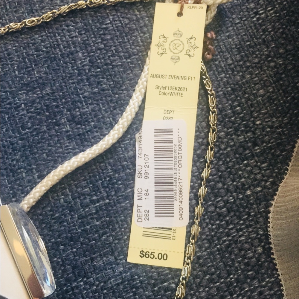 SOLD 🎉NWT Kate Landry  Beautiful Purse White & Black  Clutch - Picture 4 of 8